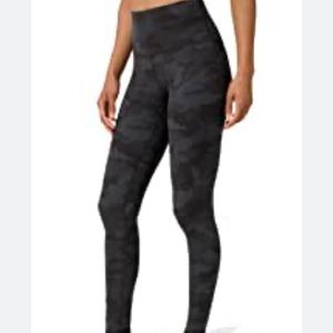 Lululemon- 3 set-Black Camouflage 3P SET! Size medium/10 Matching 3 Piece set.